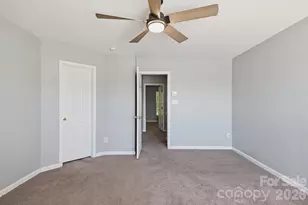 6172 Prosperity Church Rd, Charlotte, NC 28269 - Photo 20