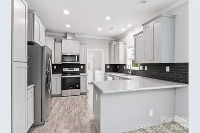 1508 Pennsylvania Avenue, Hendersonville, NC 28739 - Photo 10