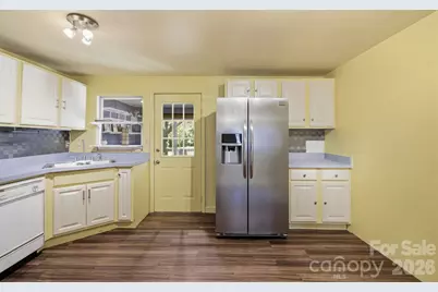 10 Eola Avenue, Asheville, NC 28806 - Photo 14