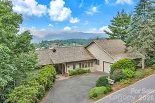 483 W Green Hill Dr, Blowing Rock, NC 28605 - Photo 2