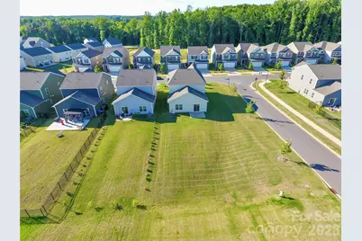 341 Runner Stone Lane, Fort Mill, SC 29715 - Photo 4
