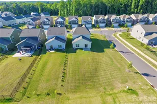 341 Runner Stone Ln, Fort Mill, SC 29715 - Photo 4