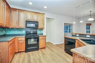 10938 Sedgemoor Ln, Charlotte, NC 28277 - Photo 12
