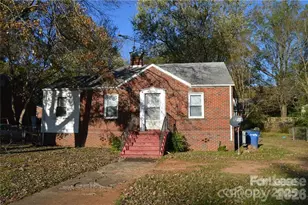 316 Westwood Dr, Statesville, NC 28677 - Photo 1