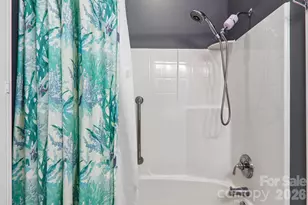 54 Victoria Park Dr, Hendersonville, NC 28792 - Photo 20