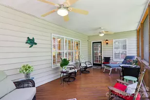 54 Victoria Park Dr, Hendersonville, NC 28792 - Photo 24