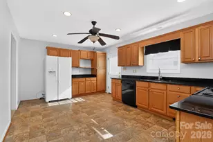 221 S Potter Rd, Lancaster, SC 29720 - Photo 6