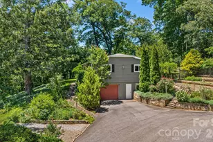 78 Grovewood Rd, Asheville, NC 28804 - Photo 4