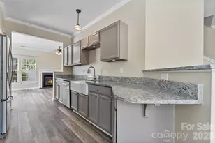 12353 Jessica Pl, Charlotte, NC 28269 - Photo 4