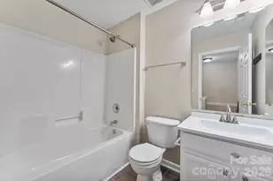 12353 Jessica Pl, Charlotte, NC 28269 - Photo 16