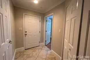 18733 Vineyard Point Ln, Cornelius, NC 28031 - Photo 4