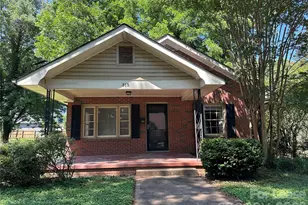 315 N Mulberry St, Statesville, NC 28677 - Photo 1