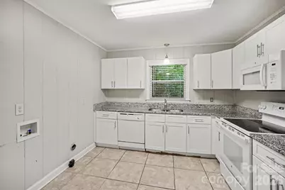 3700 Sargeant Drive, Charlotte, NC 28217 - Photo 16