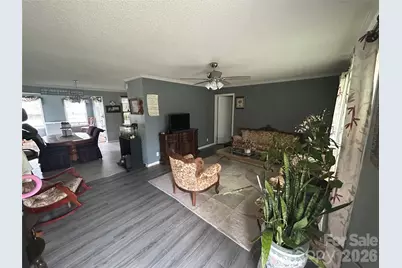 1617 Ruby Road, Hartsville, SC 29550 - Photo 2