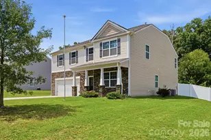 137 Rippling Water Dr, Mount Holly, NC 28120 - Photo 2