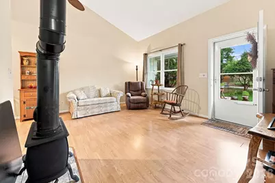 473 King William Road, Hendersonville, NC 28739 - Photo 8
