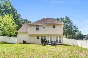 12009 Silvercrest Dr, Charlotte, NC 28215 - Photo 32