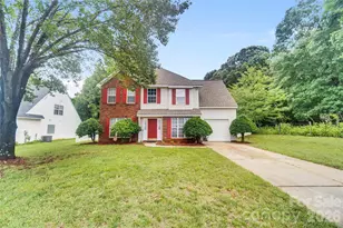 12009 Silvercrest Dr, Charlotte, NC 28215 - Photo 2