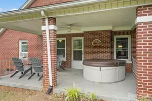 654 Ratcliff Cove Rd, Waynesville, NC 28786 - Photo 8
