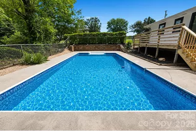 550 Arrowhead Trail, Marion, NC 28752 - Photo 2