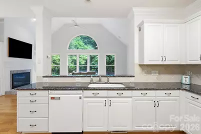 13101 Darby Chase Drive, Charlotte, NC 28277 - Photo 12