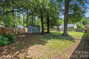 6008 Trysting Rd, Charlotte, NC 28227 - Photo 32