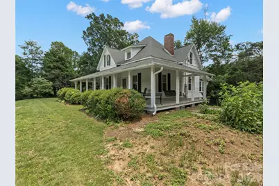 54 Louisiana Avenue, Saluda, NC 28773 - Photo 2