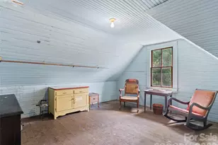 54 Louisiana Ave, Saluda, NC 28773 - Photo 28