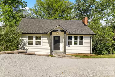 523 Harrison Avenue, Franklin, NC 28734 - Photo 2