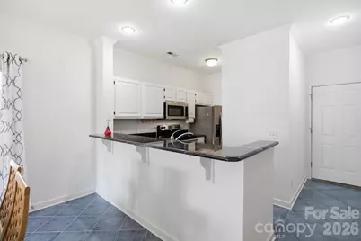 18009 Kings Point Drive, Cornelius, NC 28031 - Photo 4