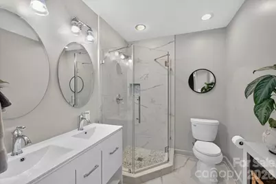 5201 Glenham Drive, Charlotte, NC 28210 - Photo 18