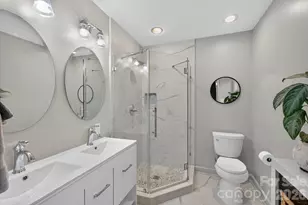 5201 Glenham Dr, Charlotte, NC 28210 - Photo 18