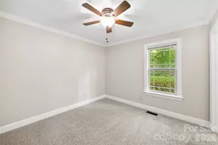 1050 Hay Row Rd, Clover, SC 29710 - Photo 14