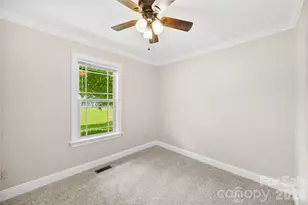 1050 Hay Row Rd, Clover, SC 29710 - Photo 18