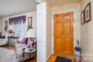 818 Hill St, Shelby, NC 28152 - Photo 4