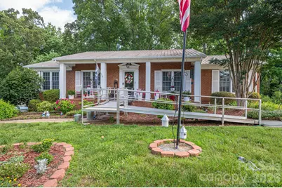 818 Hill Street, Shelby, NC 28152 - Photo 2