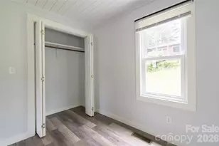 250 Oakdale St, Brevard, NC 28712 - Photo 6