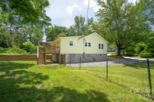 250 Oakdale St, Brevard, NC 28712 - Photo 30