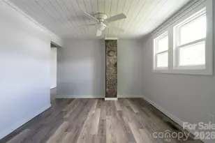 250 Oakdale St, Brevard, NC 28712 - Photo 12