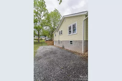 250 Oakdale Street, Brevard, NC 28712 - Photo 28