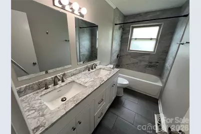 2171 6th Street NE, Hickory, NC 28601 - Photo 4
