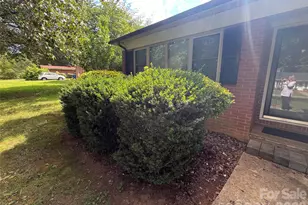 2171 6th St NE, Hickory, NC 28601 - Photo 20
