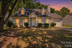 8345 Houndstooth Dr, Charlotte, NC 28227 - Photo 2