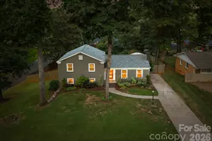 5301 Glenham Dr, Charlotte, NC 28210 - Photo 2