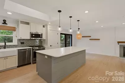5301 Glenham Drive, Charlotte, NC 28210 - Photo 10