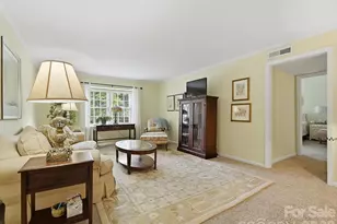 2233 Rexford Rd, Charlotte, NC 28211 - Photo 2