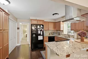 2233 Rexford Rd, Charlotte, NC 28211 - Photo 10