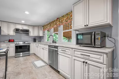 3084 W Main Street, Claremont, NC 28610 - Photo 22