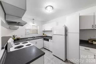 2630 Park Rd, Charlotte, NC 28209 - Photo 12