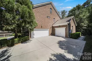 16619 Flintrock Falls Ln, Charlotte, NC 28278 - Photo 8
